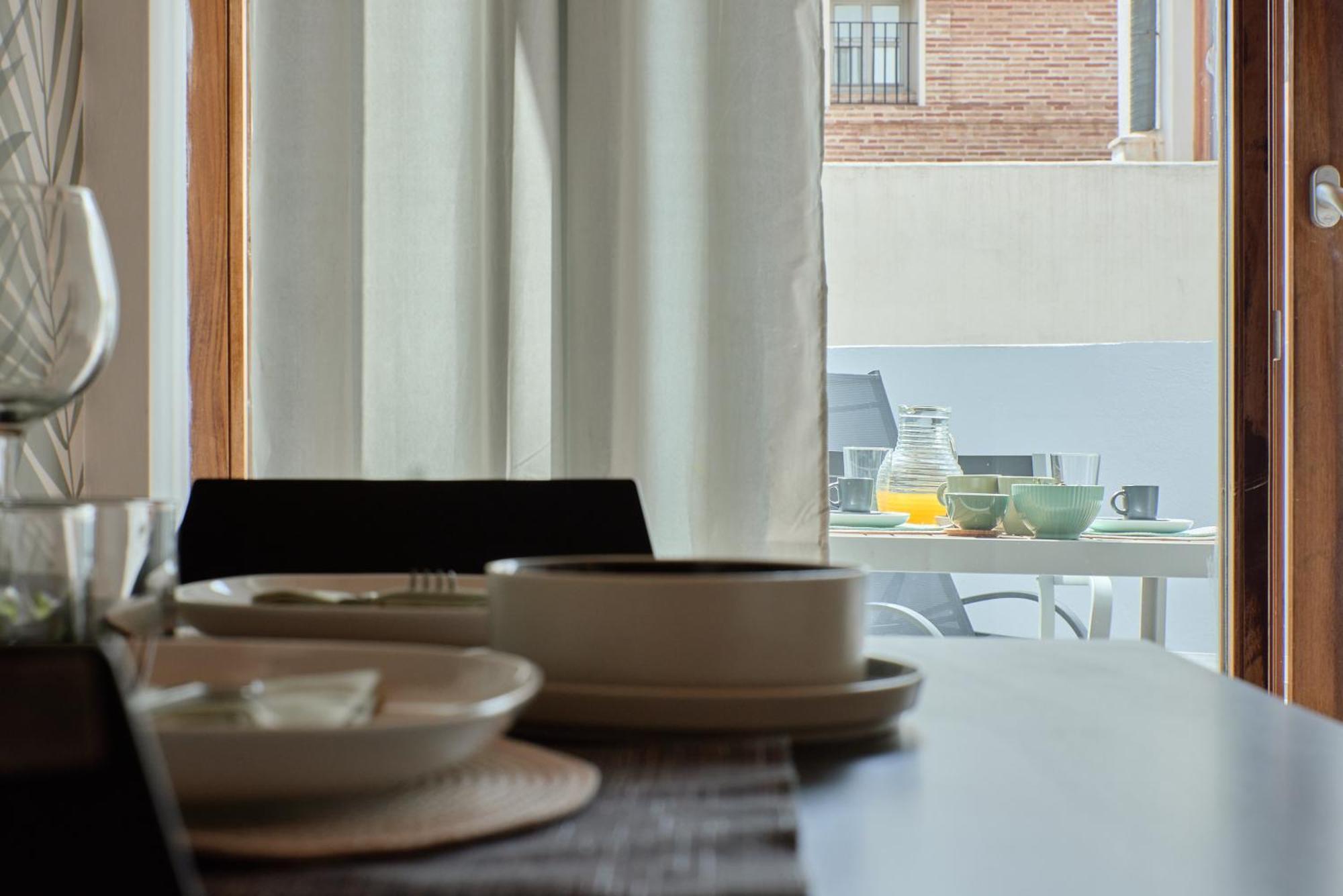Sunny Cozy Penthouse With A Terrace At Plaza Del Carmen Διαμέρισμα Βαλένθια Εξωτερικό φωτογραφία